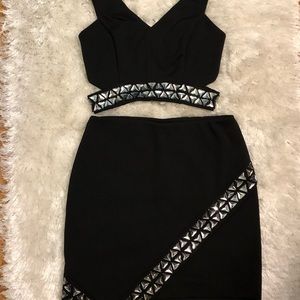 Black 2-piece top & skirt - size XS